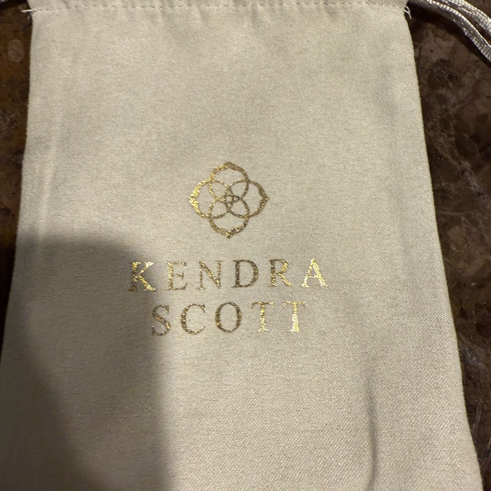 Kendra Scott Purple Necklace - Picture 3 of 3